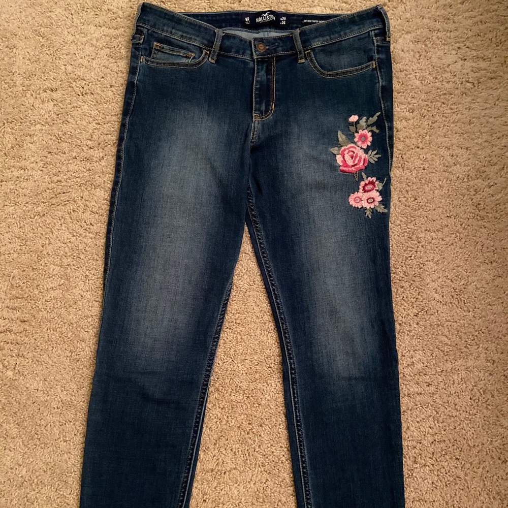 Low rise super skinny cropped with flower design